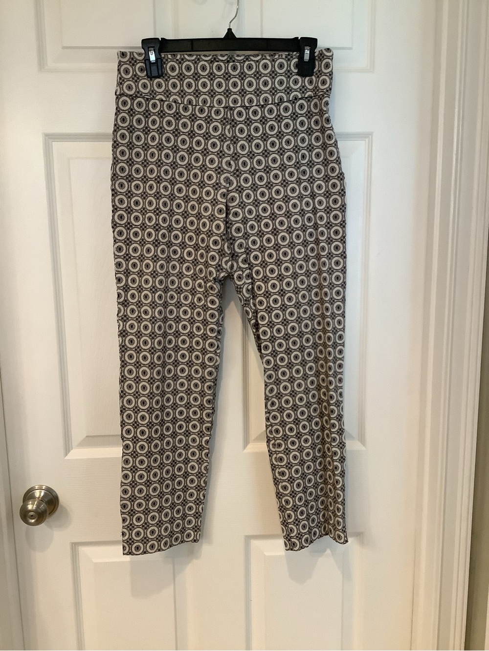 Zac & Rachel Black and Cream Medallion Print Dress/Casual slacks